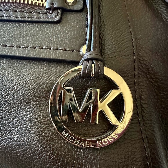 Michael Kors brown leather purse - Picture 5 of 12